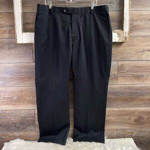 Roundtree and Yorke Men’s Dress Pants, Size 38 x 29, Black
